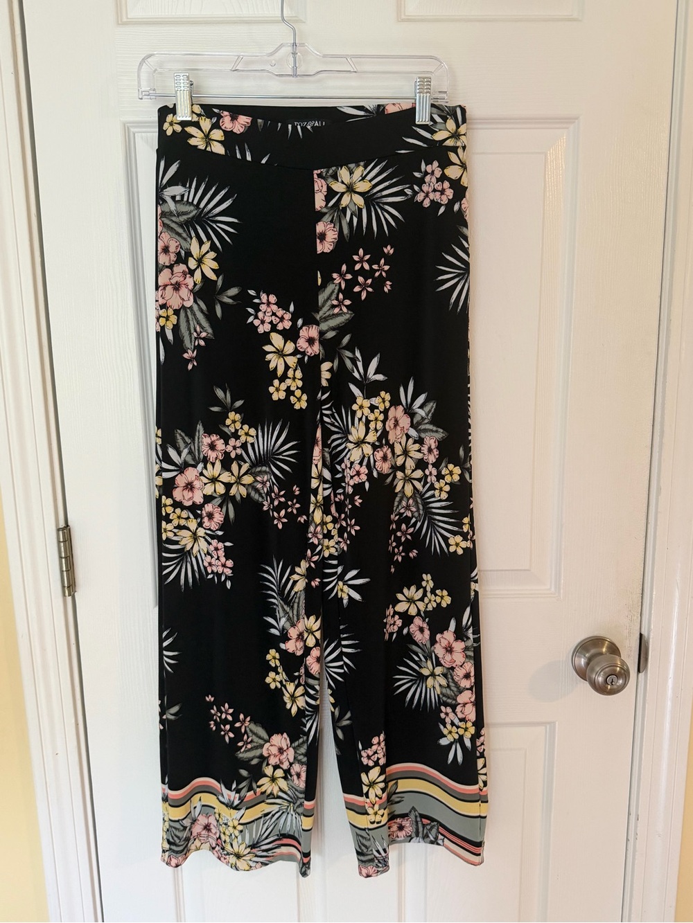Roz & Ali Black Wide-Leg Floral Pants with Pink & Yellow Blooms